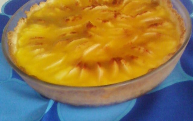 Torta de maçã com creme de laranjas