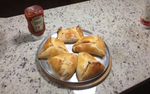 Esfiha de carne temperada