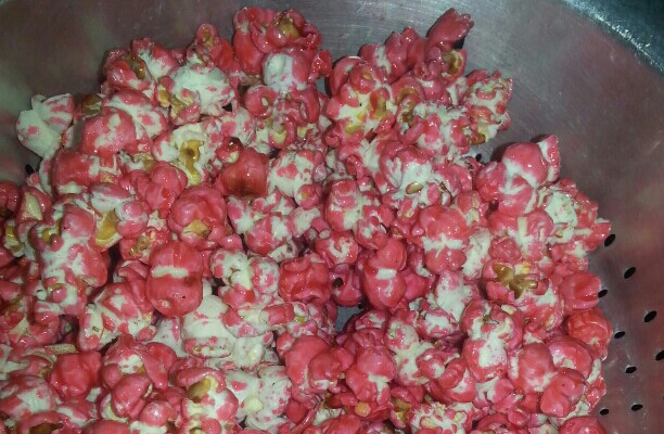 Pipoca doce vermelha fácil igual a do pipoqueiro