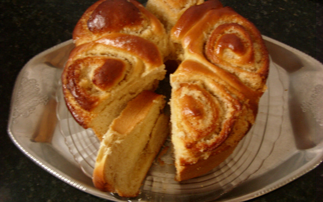 Rosca de coco (pão doce)