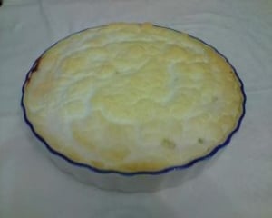 Batatas ao creme de queijo com souflé de claras