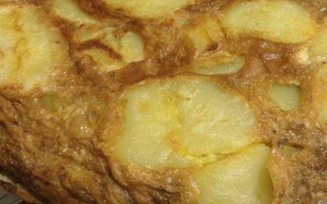 Tortilha de batata e cebola