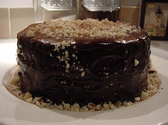 Bolo de aveia com cobertura de chocolate