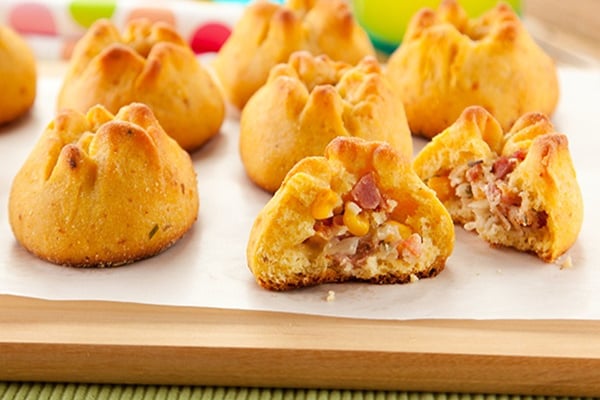 Broa de milho com calabresa