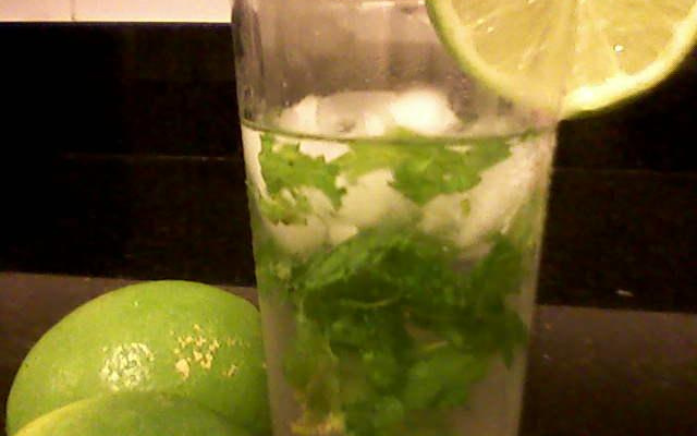 Caipirinha com Hortelã