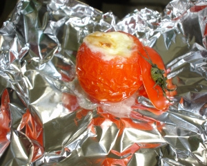 Tomate cereja com queijos