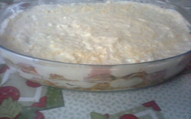 Lasanha de frango com queijo e presunto