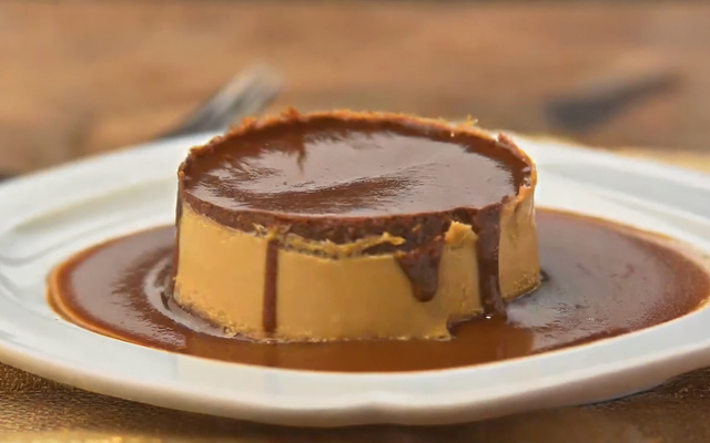 Sobremesa gelada de chocolate