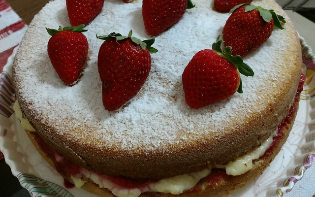 Naked cake de morango