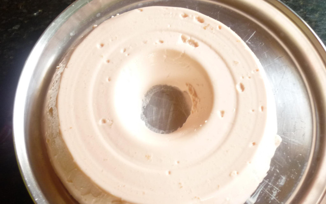 Flan de Iogurte com calda de morango da Merces