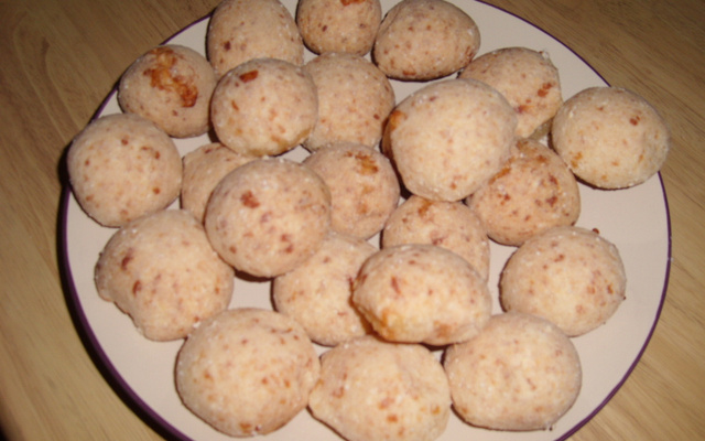 Pão de queijo com batata