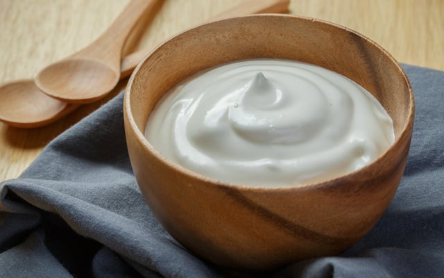 Iogurte natural caseiro fácil