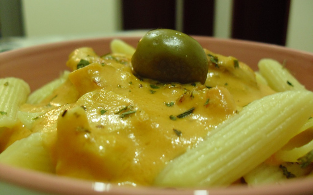 Macarrão com molho de queijo