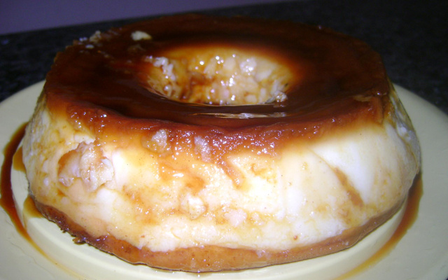 Pudim mineiro com canela