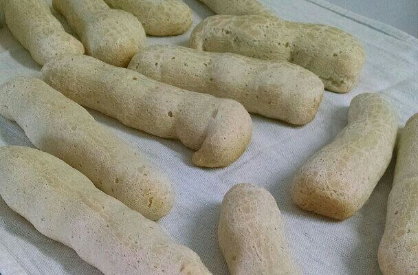 Biscoito de polvilho assado (o verdadeiro biscoito mineiro)