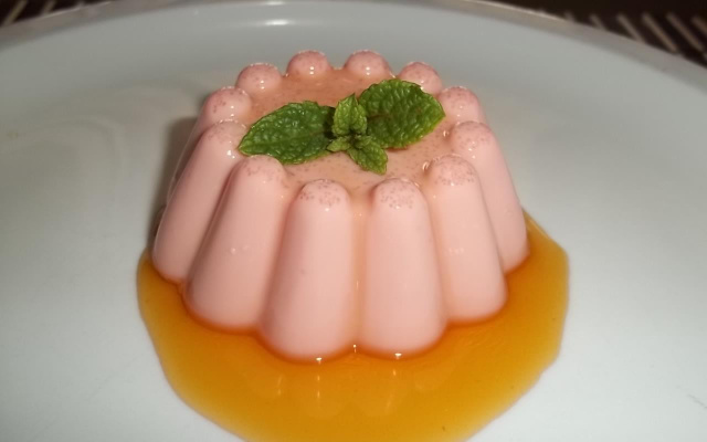 Flan de beterraba com coco