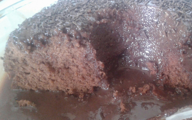 Bolo de chocolate de microondas