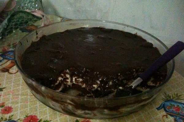 Pavê de chocolate e abacaxi