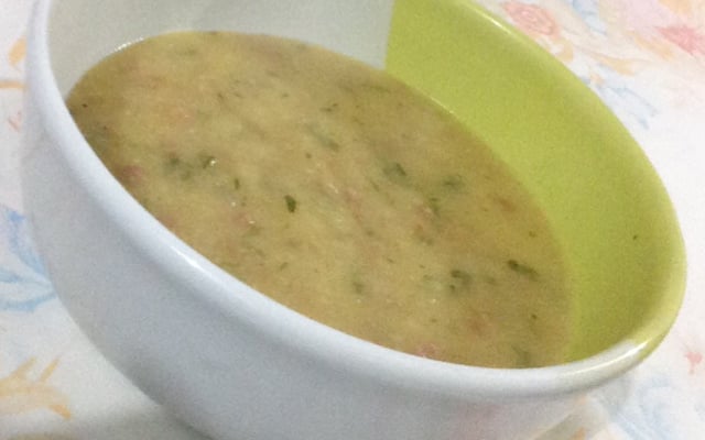 Sopa da fubá com lingüiça