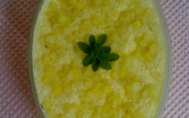 Mousse de abacaxi de baixa caloria