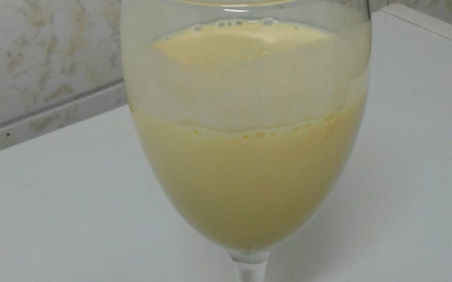 Suco de manga com leite