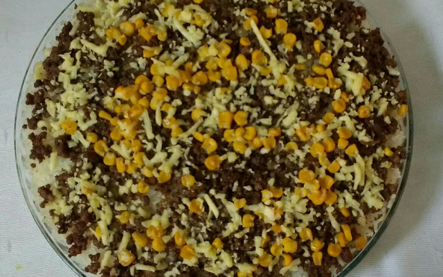 Arroz de forno com carne moida