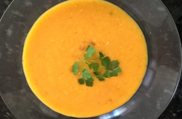 Creme delicioso de cenoura e batata