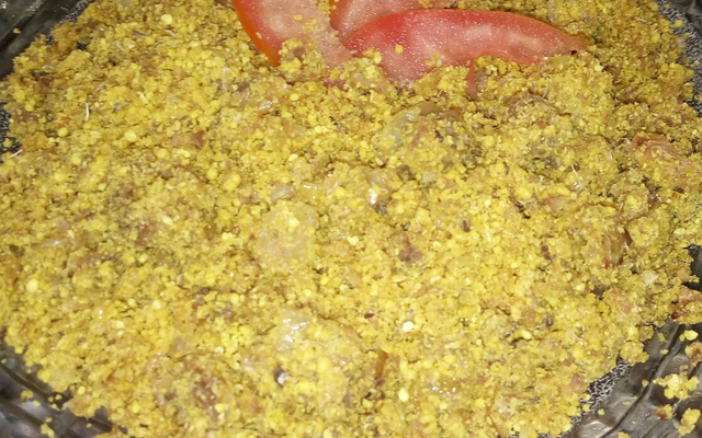 Farofa de sardinha em lata