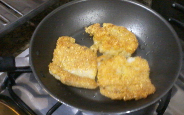Filé de peixe à milanesa