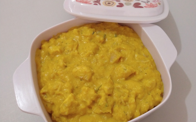Frango ao molho de abóbora cabocha e requeijão