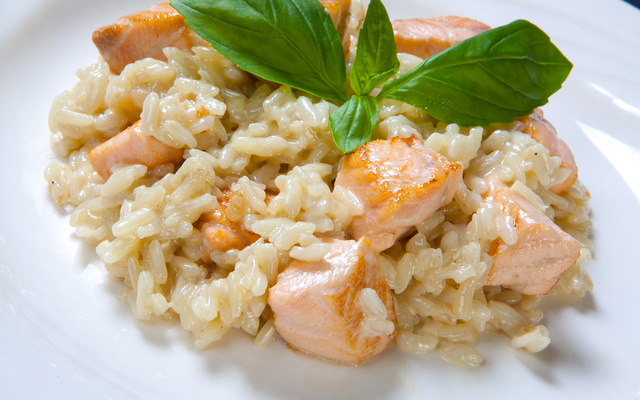 Risoto salmão e alho poró 