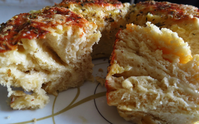 Rosca de queijo parmesão