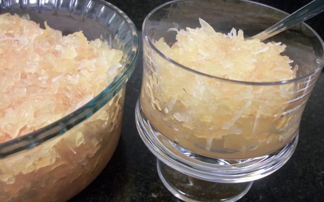 Doce de mamão verde ralado