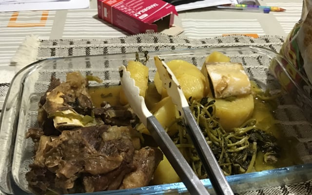 Costela com batata de pressão