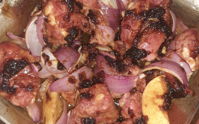 Costelinha ao molho de açúcar mascavo