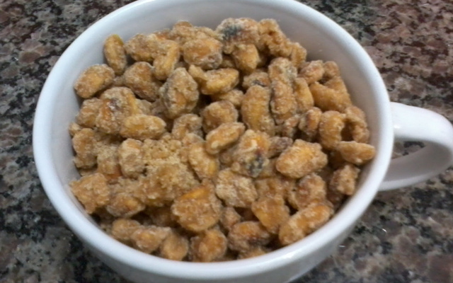 Cri cri (Amendoim açucarado)