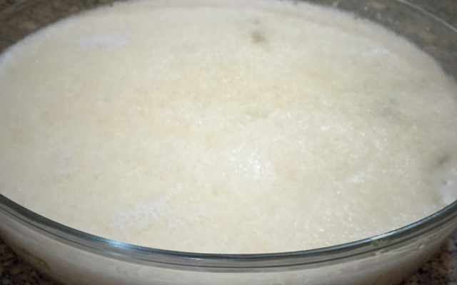 Torta de abacaxi e biscoito champagne da Tiada