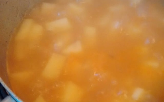 Sopa de batata (muito simples)
