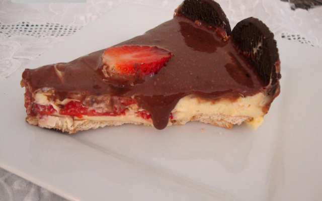 Torta de biscoito com morango