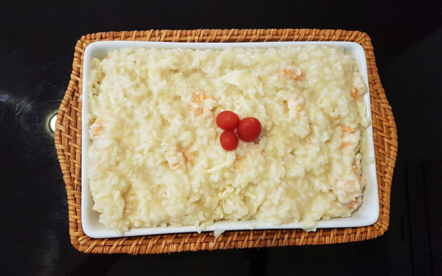 Risoto de limão siciliano com camarões