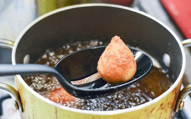 Coxinha de sobras de arroz