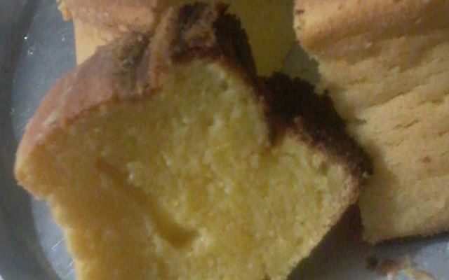 Bolo fubá cremoso com coco