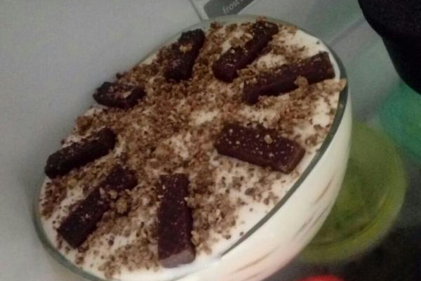 Torta de biscoito com chocolate