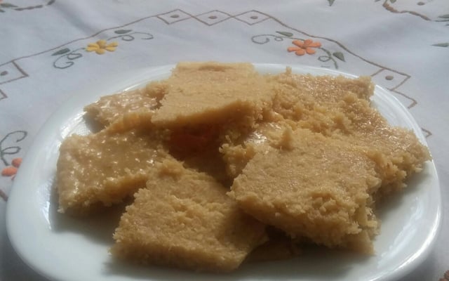 Cocada com leite condensado