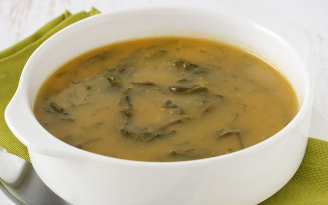 Caldo verde vegetariano