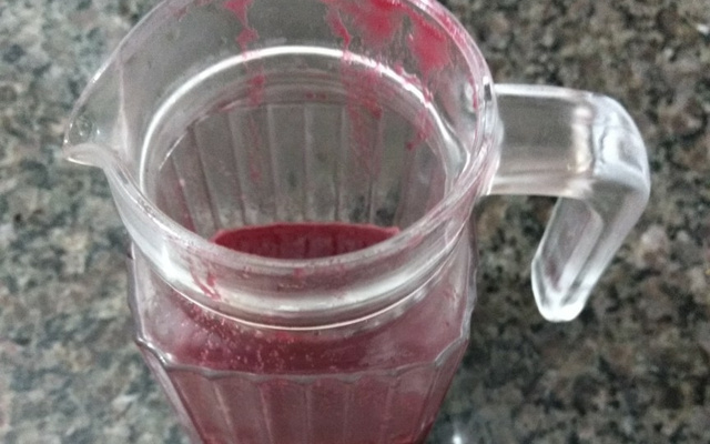 Suco de beterraba maçã e laranja