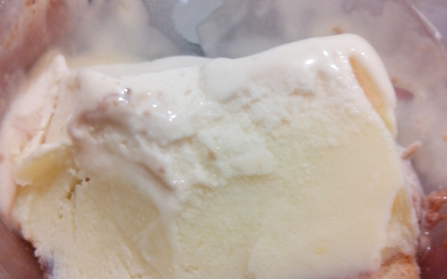 Pavê de chocolate com suspiro tipo sorvete