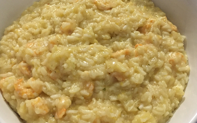 Risoto de limão siciliano com camarões