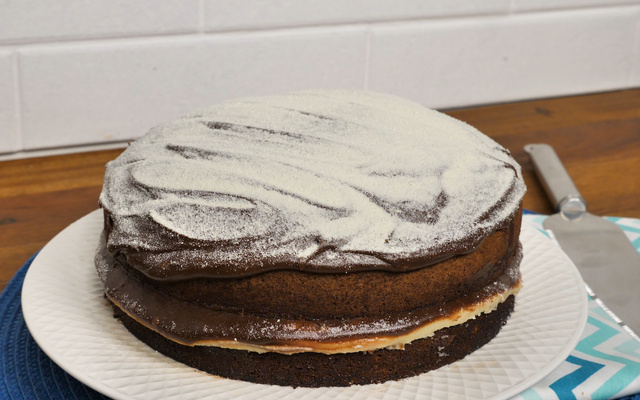 Bolo de chocolate com leite ninho