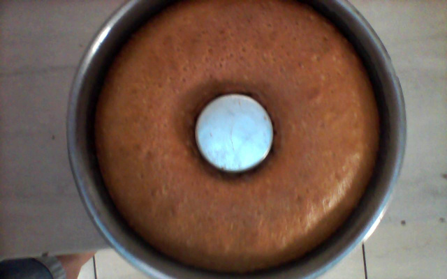 Bolo de farinha de trigo simples